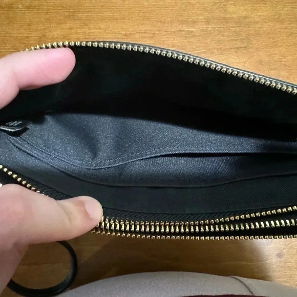 Coach Wristlet - Picture 4 of 7